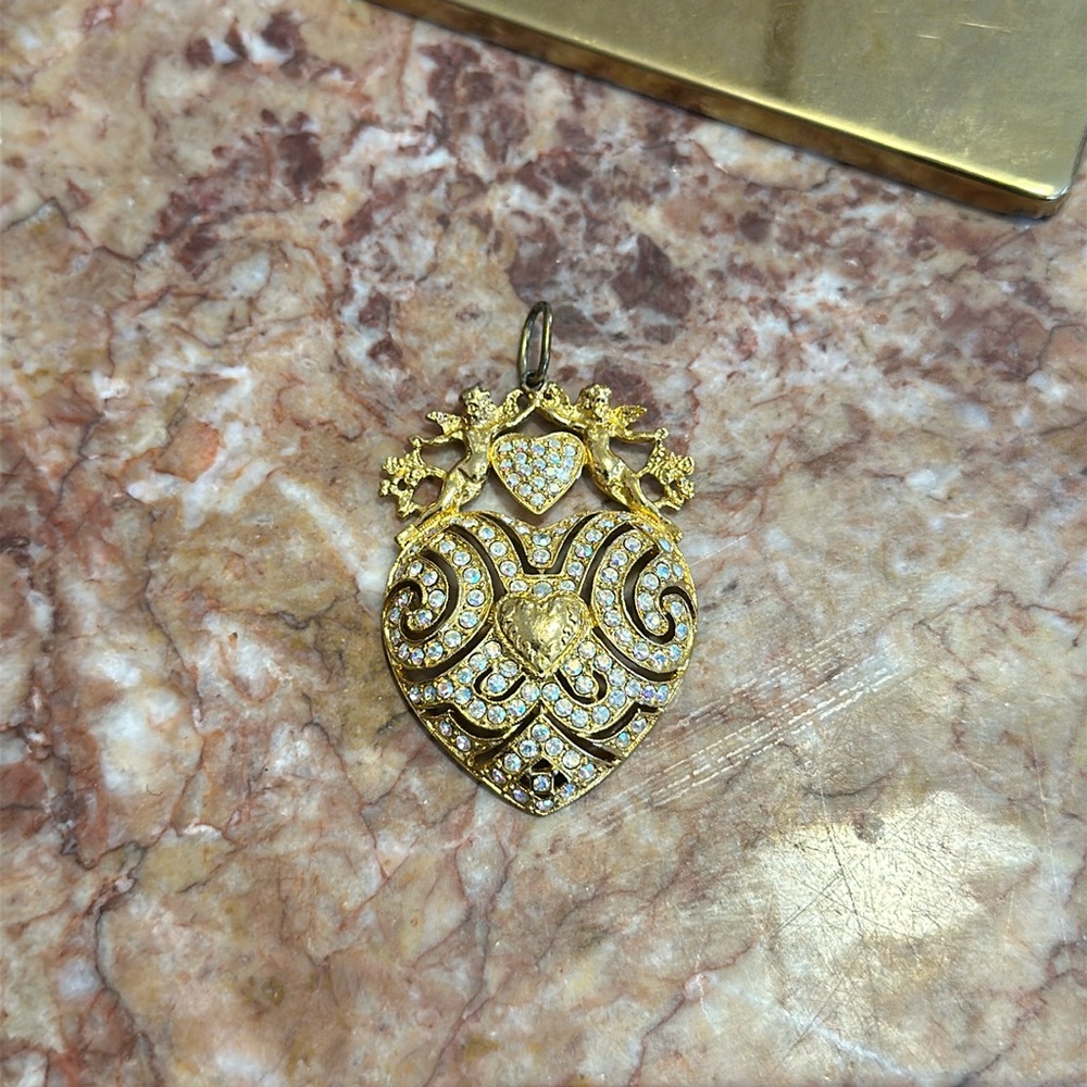 Kirks folly pendant